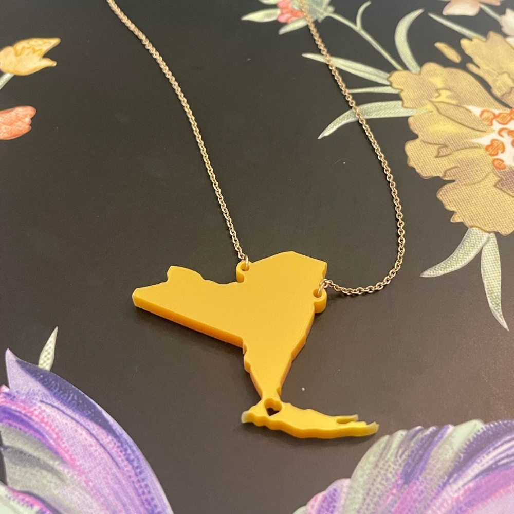 Bauble Bar New York State acrylic gold necklace